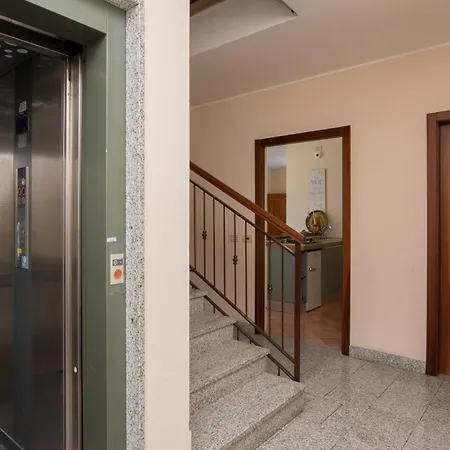 Sweet Mono אלבניה